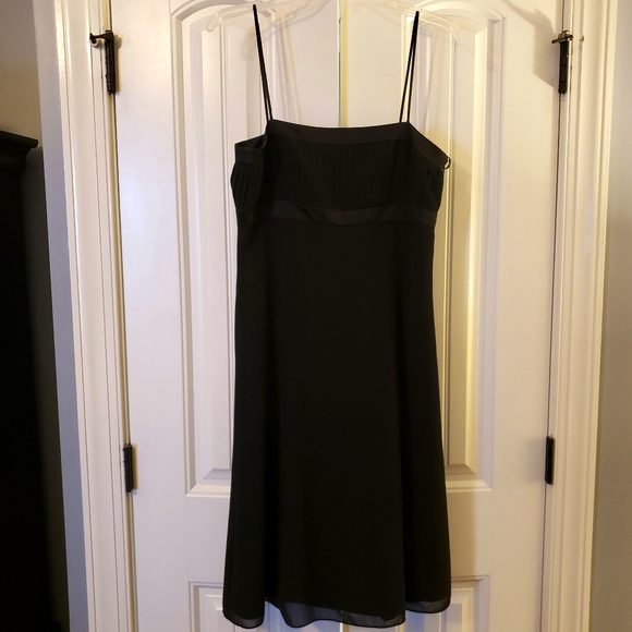 Ann Taylor Little Black Dress - Size 6 - Picture 5 of 5